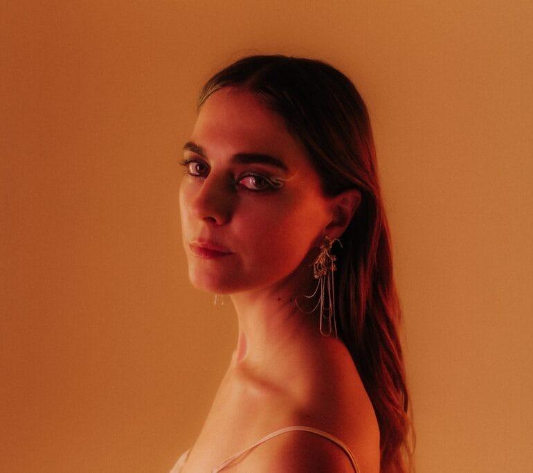 Nicky Elisabeth Debuts on Purified Records with 'Light In The Dark' Feat. Nathan Ball