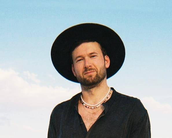Monolink Returns with Captivating New Single 'What You Running From'
